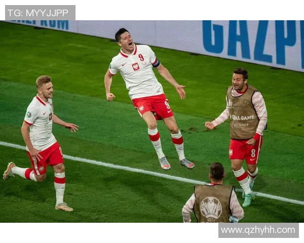 深圳足球队在欧锦赛中的个人能力展现与团队协作分析 深圳足球队在欧锦赛中的个人能力展现与团队协作分析